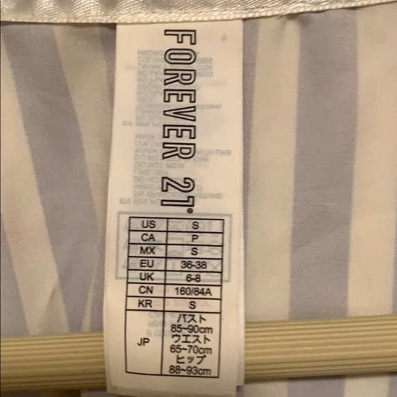 Forever 21 Robe - Picture 2 of 2